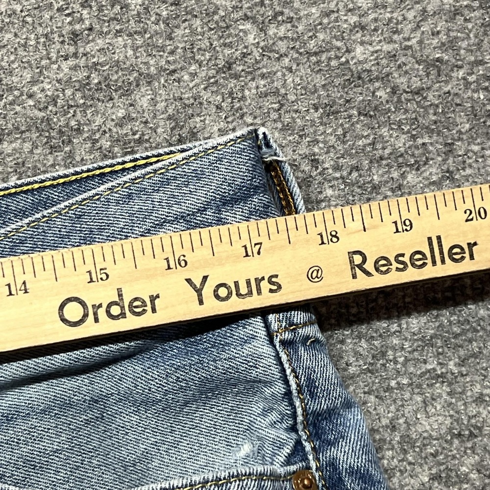 Levis 550 Jeans Mens 36x34 Blue Light Wash Relaxed Tapered Denim Pants Casual - Picture 13 of 16